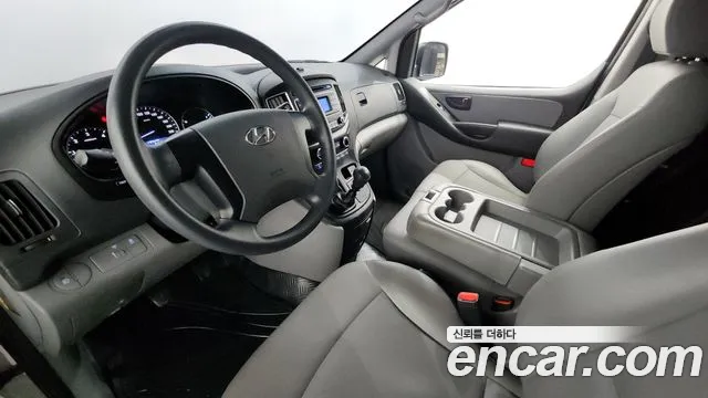 Hyundai Starex 2018 — фото 7