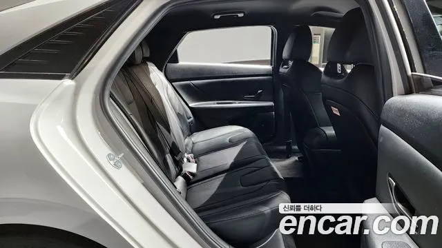 Hyundai AVANTE 2022 — фото 13