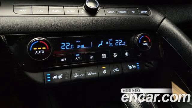 Hyundai AVANTE 2022 — фото 16