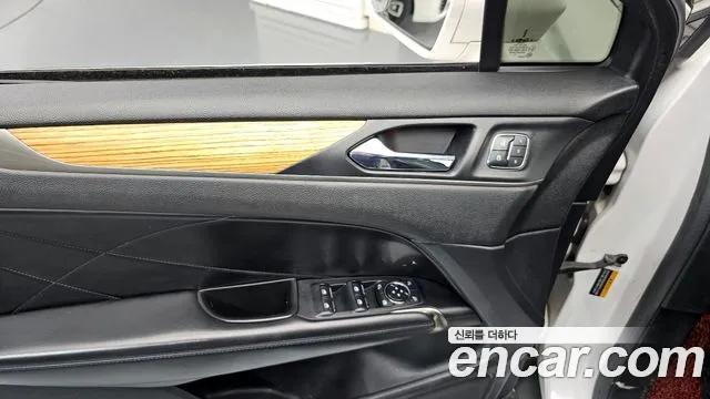 Lincoln MKC 2015 — фото 17