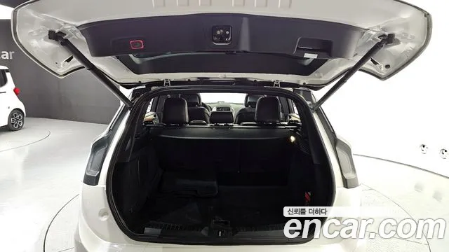 Lincoln MKC 2015 — фото 20