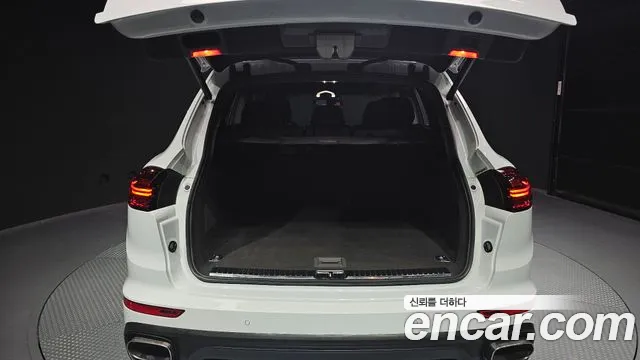 Porsche Cayenne 2016 — фото 19
