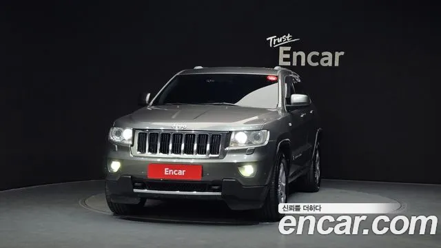 Jeep Cherokee 2011 — фото 3