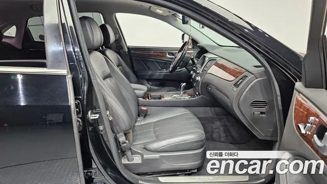 Hyundai Equus 2012 — фото 11