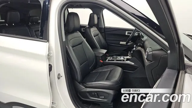 Ford Explorer 2023 — фото 11