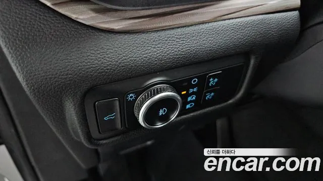 Ford Explorer 2023 — фото 17