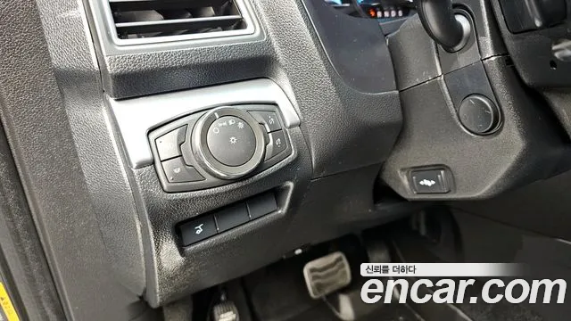 Ford Explorer 2016 — фото 15