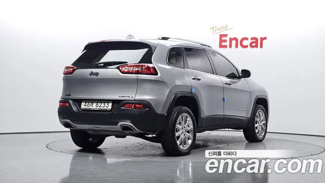 Jeep Cherokee 2015 — фото 2