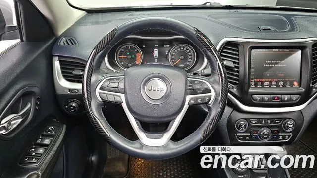 Jeep Cherokee 2015 — фото 13