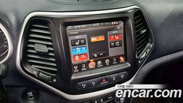 Jeep Cherokee 2015 — фото 15