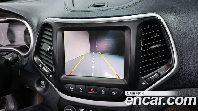 Jeep Cherokee 2015 — фото 16