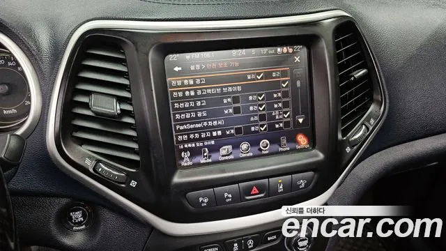 Jeep Cherokee 2015 — фото 17