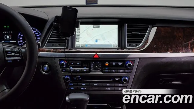 Hyundai Genesis 2016 — фото 14