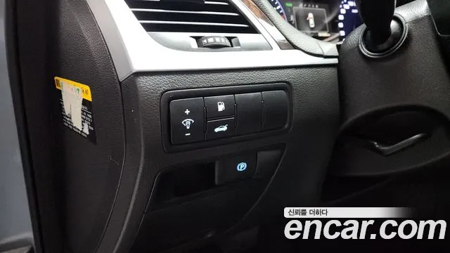 Hyundai Genesis 2016 — фото 16