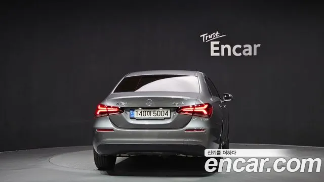 Mercedes-Benz A-Class 2020 — фото 4