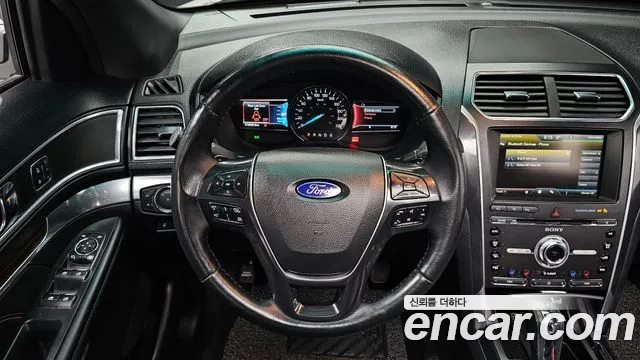 Ford Explorer 2016 — фото 13
