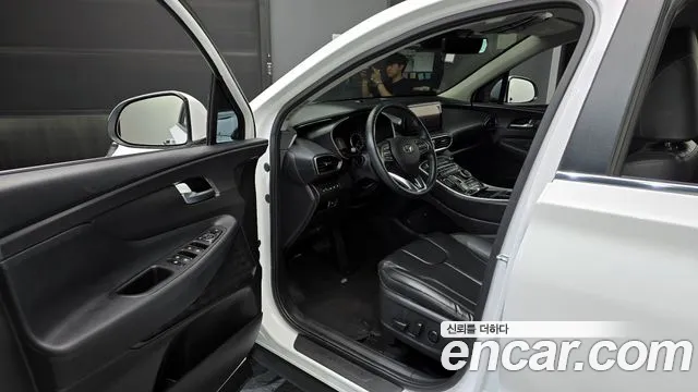 Hyundai Santafe 2021 — фото 10