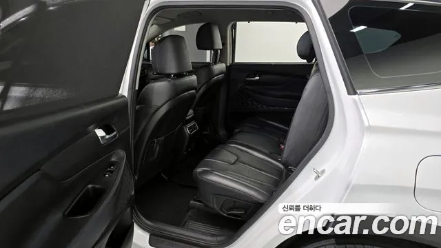 Hyundai Santafe 2021 — фото 11