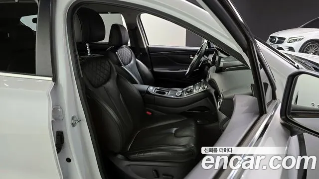 Hyundai Santafe 2021 — фото 12