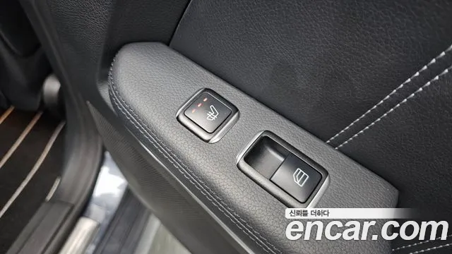 Mercedes-Benz E-Class 2016 — фото 18
