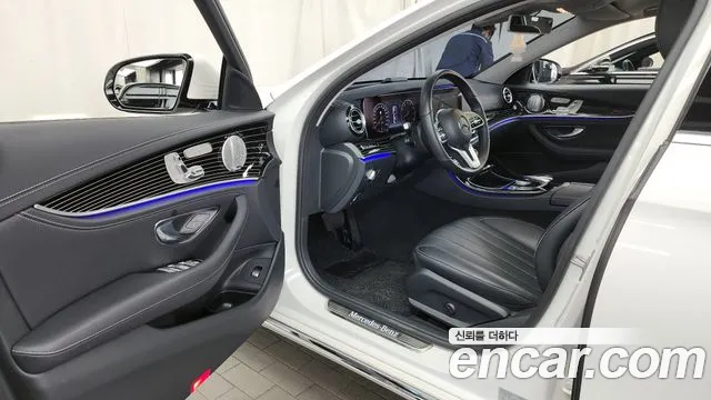 Mercedes-Benz E-Class 2019 — фото 10
