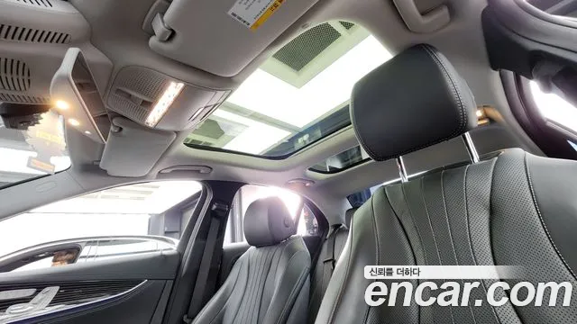 Mercedes-Benz E-Class 2019 — фото 19