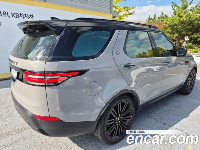 Land Rover Discovery 2017 — фото 5