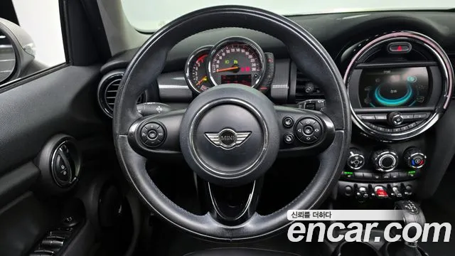 Mini Cooper 2015 — фото 13