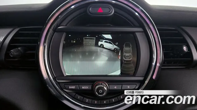 Mini Cooper 2015 — фото 16