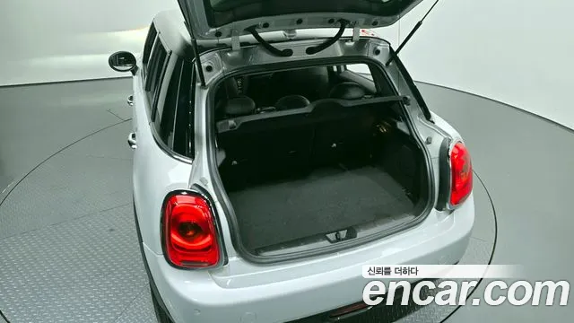 Mini Cooper 2015 — фото 18