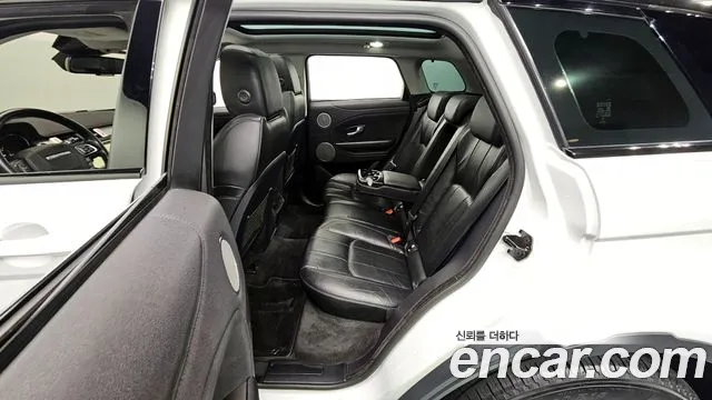 Land Rover Range Rover Evoque 2017 — фото 11