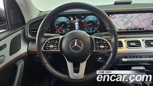 Mercedes-Benz GLE-Class 2019 — фото 13