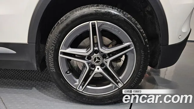 Mercedes-Benz GLA-Class 2023 — фото 5