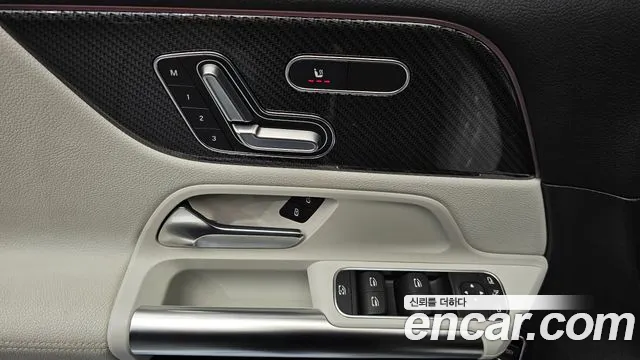 Mercedes-Benz GLA-Class 2023 — фото 14