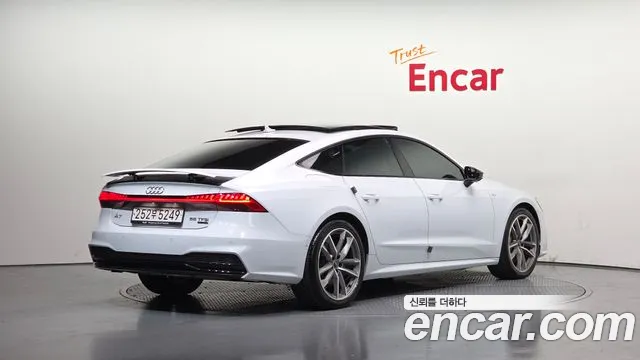 Audi A7 2023 — фото 2