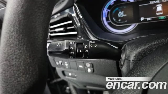 Kia Niro 2022 — фото 16