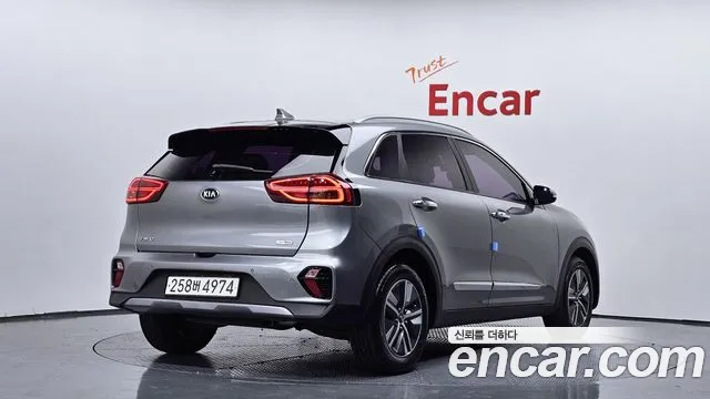 Kia Niro 2020 — фото 2