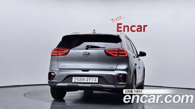 Kia Niro 2020 — фото 4