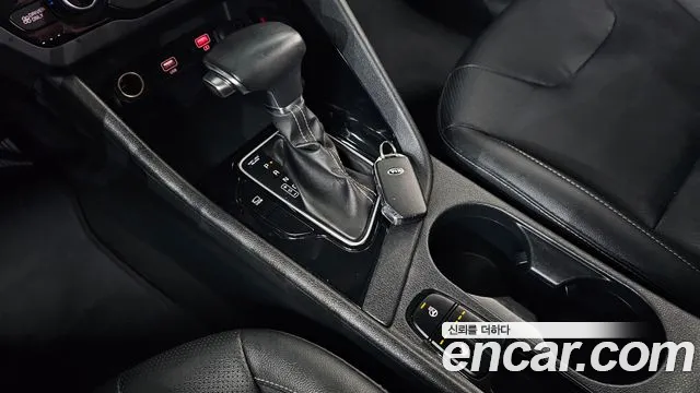 Kia Niro 2020 — фото 9