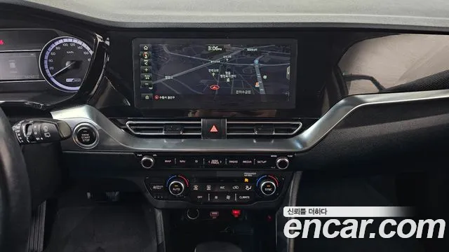 Kia Niro 2020 — фото 15