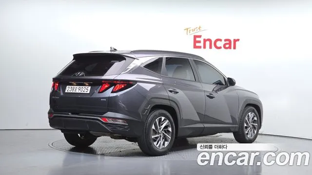 Hyundai Tucson 2023 — фото 2