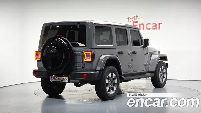 Jeep Wrangler 2023 — фото 1