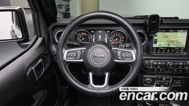 Jeep Wrangler 2023 — фото 13