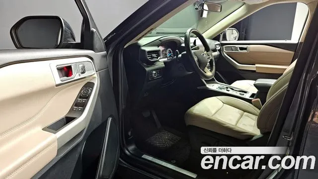 Ford Explorer 2021 — фото 12