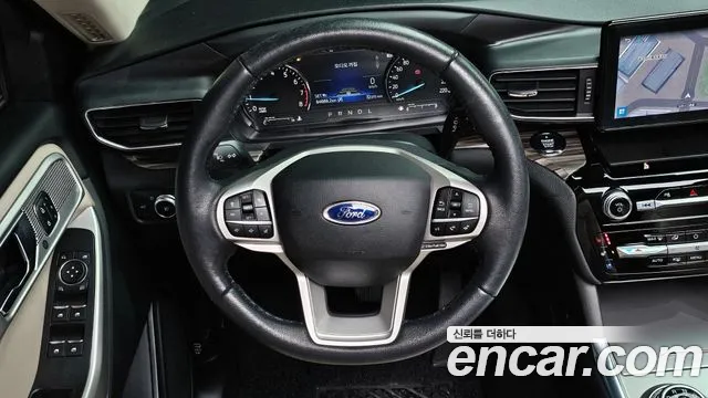 Ford Explorer 2021 — фото 13