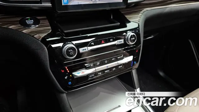Ford Explorer 2021 — фото 16