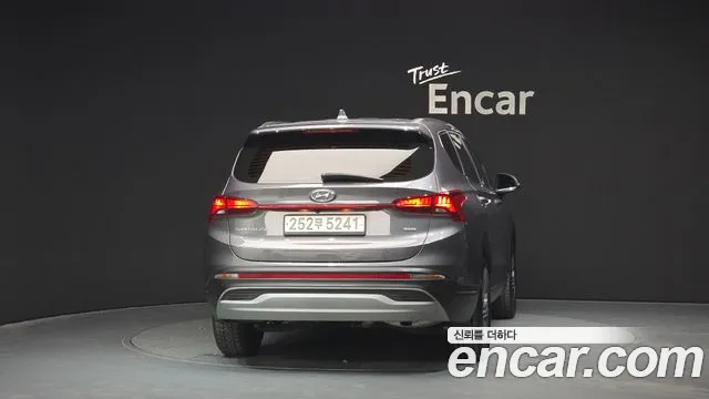 Hyundai Santafe 2022 — фото 4