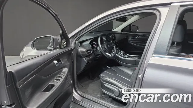 Hyundai Santafe 2022 — фото 10