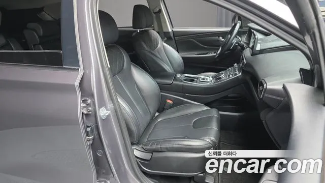 Hyundai Santafe 2022 — фото 12
