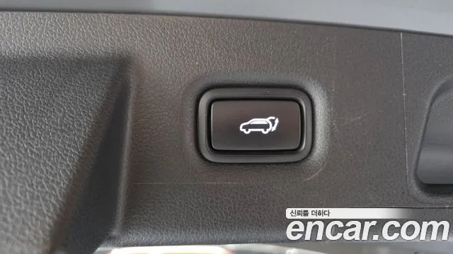 Hyundai Santafe 2022 — фото 20